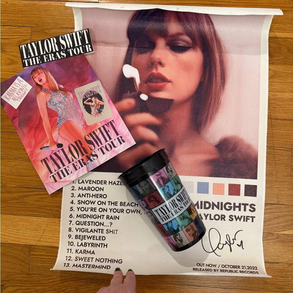 Taylor Swift Eras Tour Movie Cup W Mini Poster LIMITED & Midnights Canvas Poster